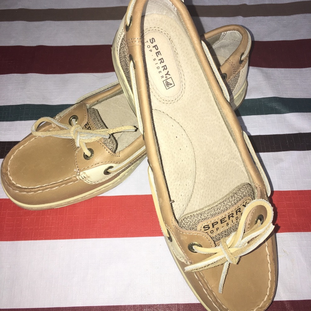 Woman’s NEW Sperry’s Angelfish Classic boat shoe